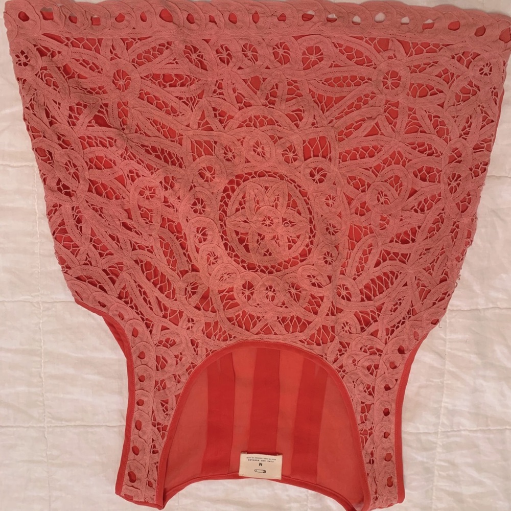 Sheer back/lace front sleeveless top